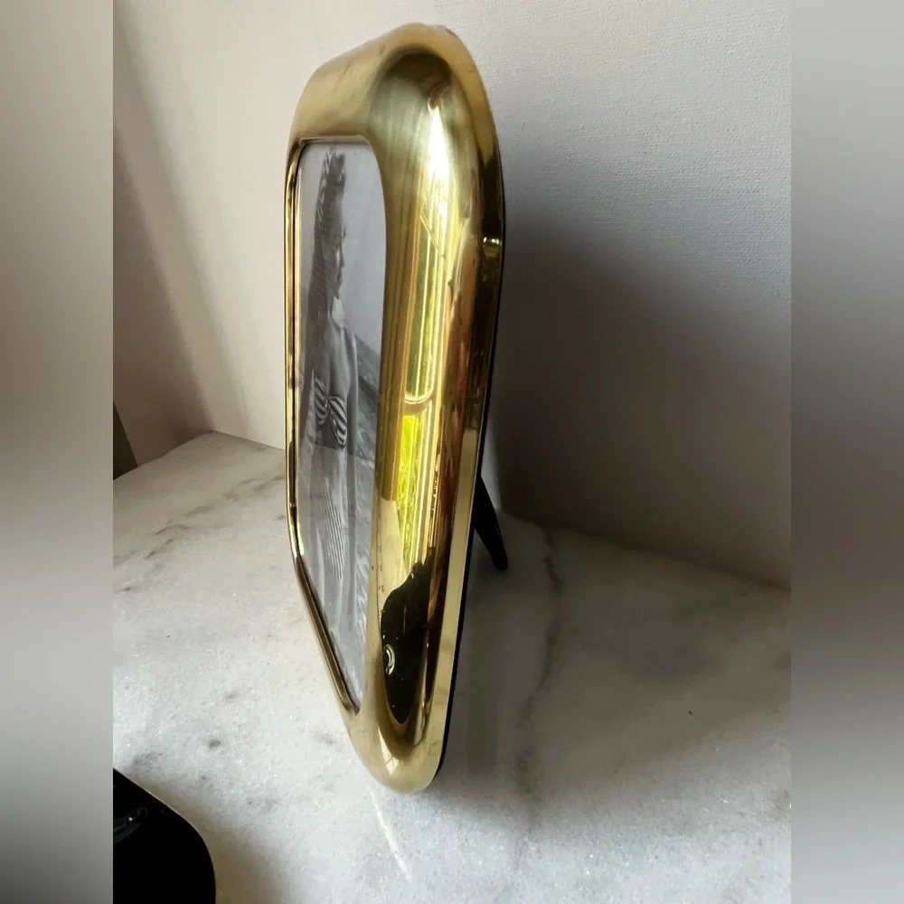 N/A elegant gold